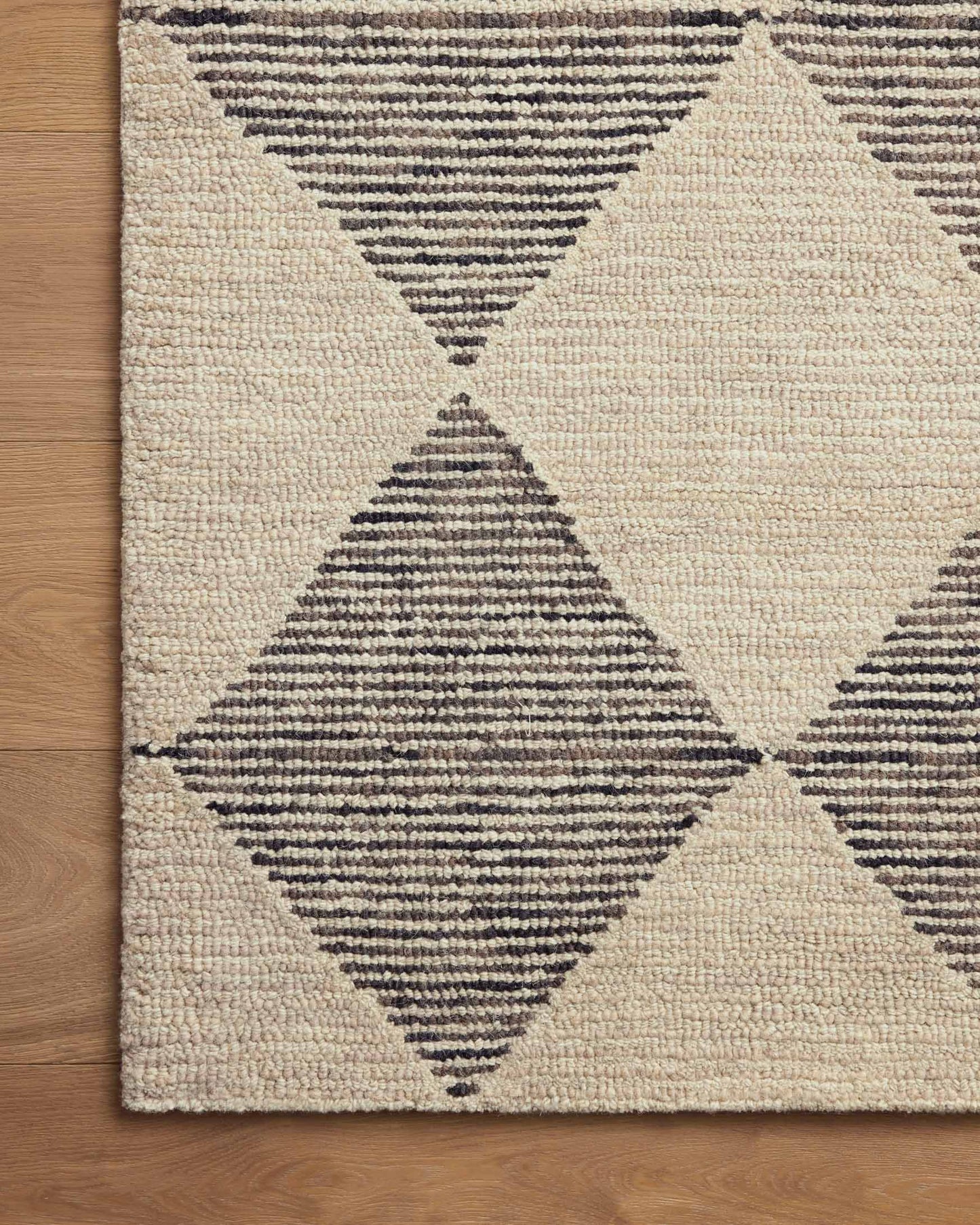 Loloi Francis Rug - CJ Beige / Charcoal