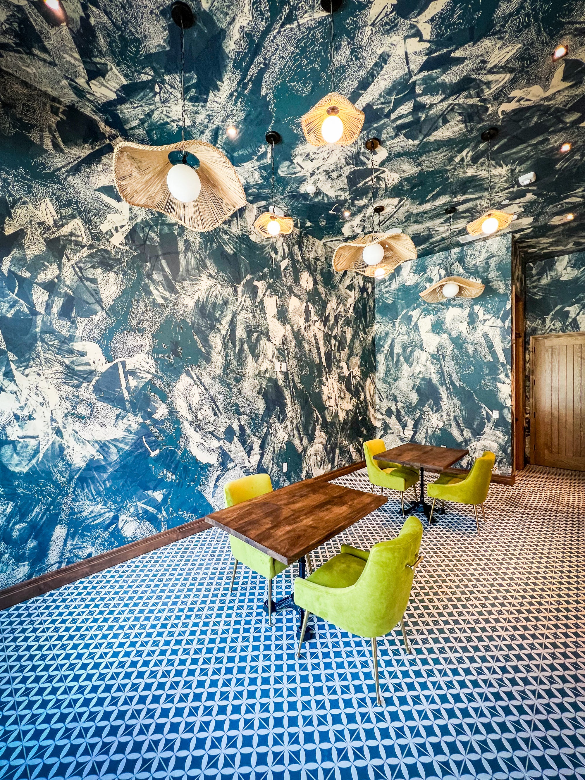 Hartwood interior photo in Allen, TX